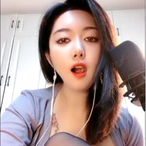 顶级烧神H播佼佼者萌奶大美