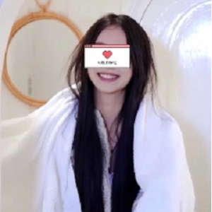 高颜值优质网红sula私拍新作【13v4.83g百度云】