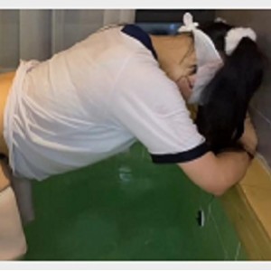 穿体给服在浴池给力