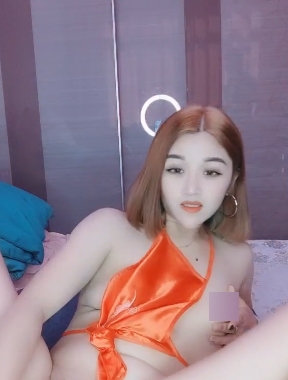 女主播_甜甜欣欣带你飞作品三部