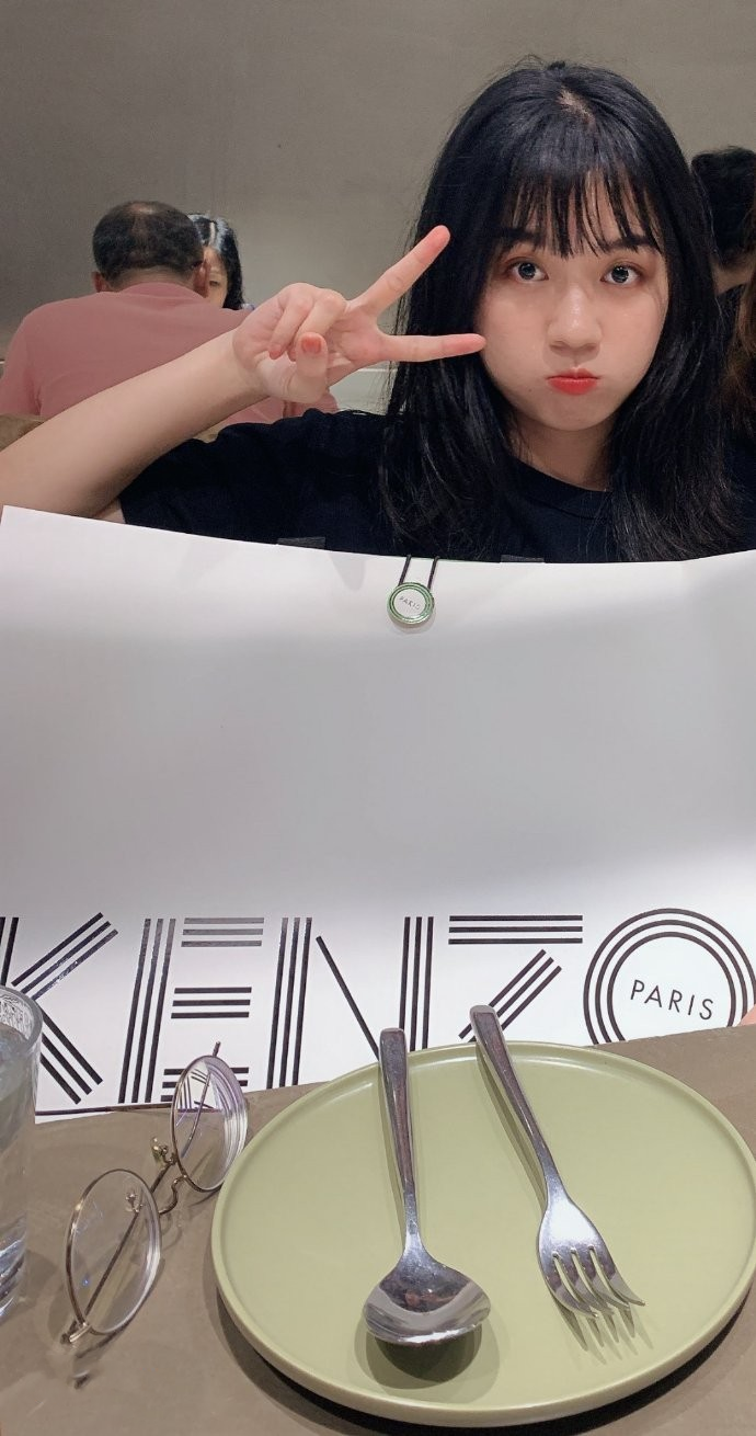 高颜值学生小妹龚倩莹私密资源合集