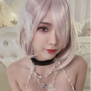 [自行打包] 坤坤玩冒烟山峰某处Coserminichu最高清图片+视频合集 [165V/316三人游+37.1G][百度盘]