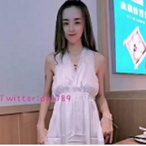 推特东北网红反差烧小狗大表姐