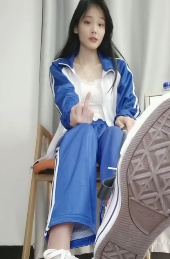 [转载搬运]+套路直播+120多为女主合集+每人一部+各有千秋+[120v+70g][百度盘]