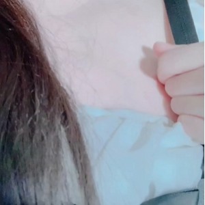 福利姬里有口水play，自娱自乐（1V,400M）百度云资源