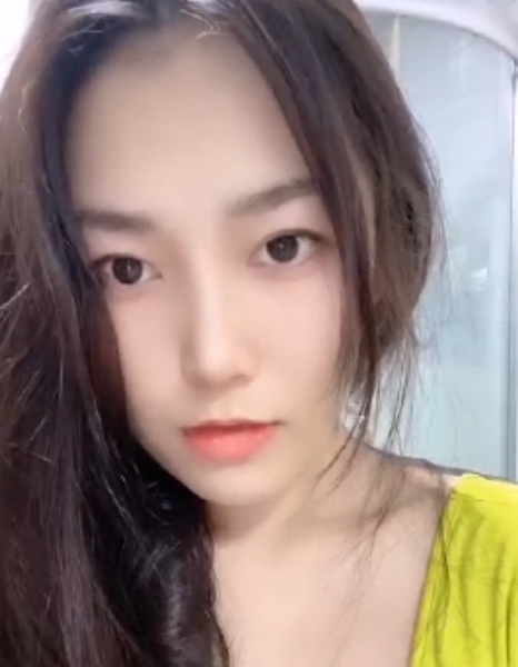 [转载搬运]+快手网红小倩倩呀+舌头舞合集长舌妇[13V/371MB]【百度云资源...+[13v+371m][百度盘]