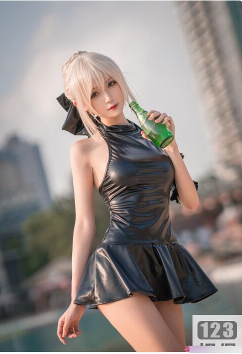 斗鱼当红主播_腐团儿COS合集