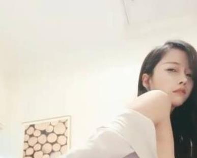 虎牙主播（一库一库）有尺度自我安慰合集