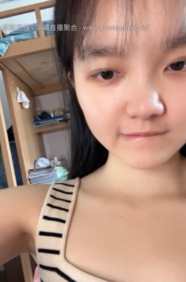 学妹宿舍大胆表演,流血洗澡视频10v+19g自行打包