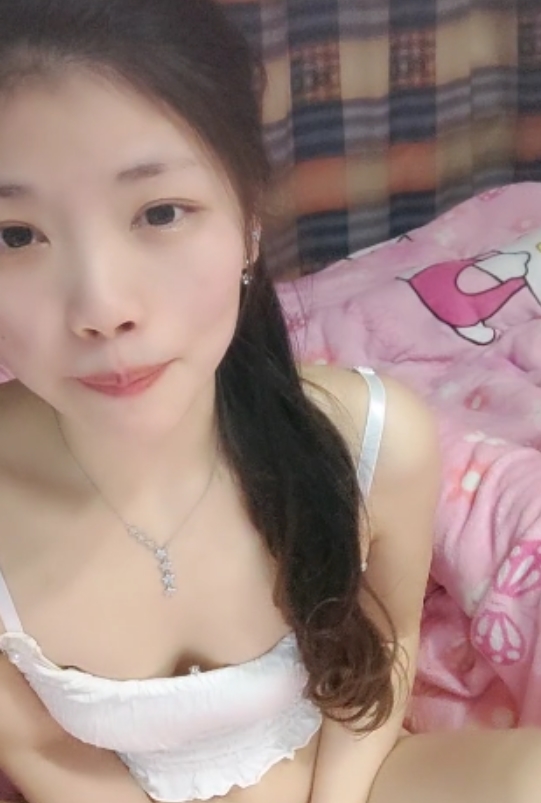 清雅婷：小少妇27v46.7g视频收藏165，新增16v精彩作品