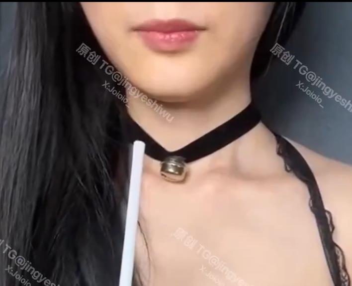 推特堂妹吞金圣兽特写食物视频集锦,S狗气质手套定制,神秘而迷人,短资源下载42V-1.1G