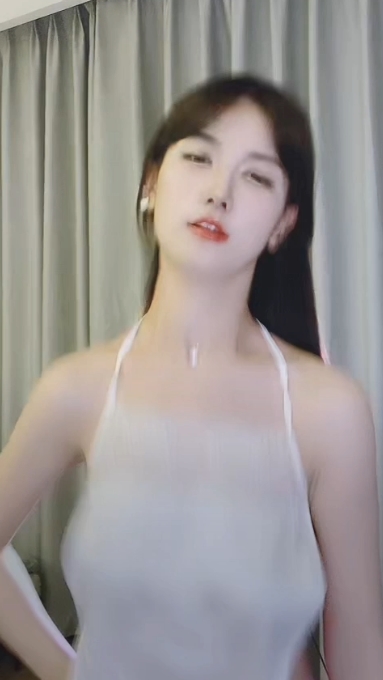 花椒宁依纯白色肚兜热舞视频1.03G，长久有效，失效不补，百度盘压缩