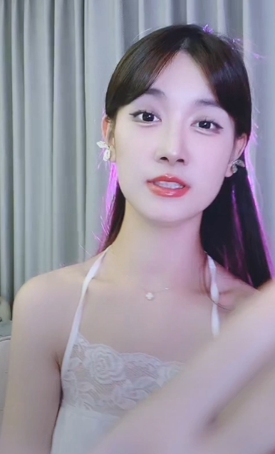 花椒宁依纯白色肚兜热舞视频1.03G，长久有效，失效不补，百度盘压缩