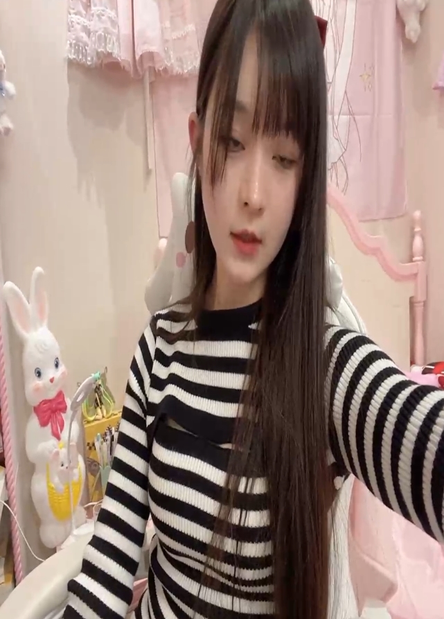 斗鱼蔡小熊最新福利视频合集:百度收藏新合集,56v13.3g量大福利待你来享