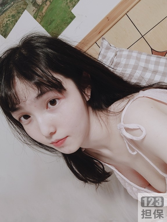 EricaHand女神视频合集：39V14G超赞LOL漂亮妹子208P套图