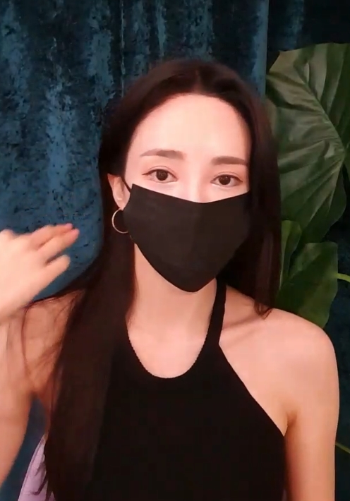 韩国热舞达人孙一宁,优质身材舞技出众,百度ED2K收藏视频数量惊人