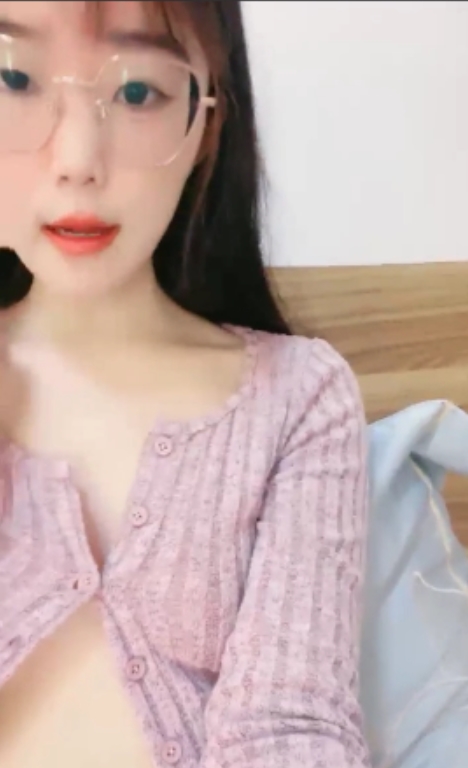 火箭118v47g：眼镜反差婊的收藏之一