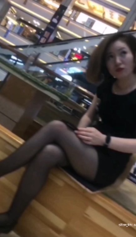 夏日特辑：街头送，摸腿拍摄，达叔电梯直接送，25.88G视频合集