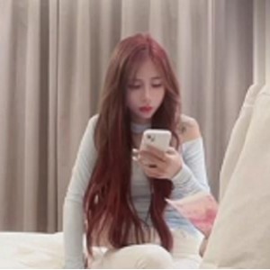 探花柒哥与甜美外W女合作，1V-758M视频曝光