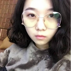 高端原创视频资源：身材颜值网红私密群社保美女