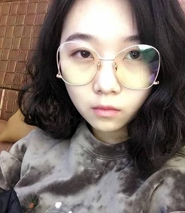 高端私密群内部社保妹子露脸原创商品