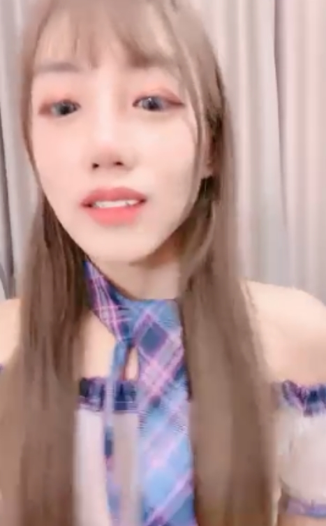 反差女友国服少女小怡：50个视频32.9G，收藏热议不断