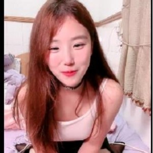 小主播乖乖幼悬赏8000！笑容搞笑颜值身材某处车衣道具秀，评论区热议！快来下载体验吧！