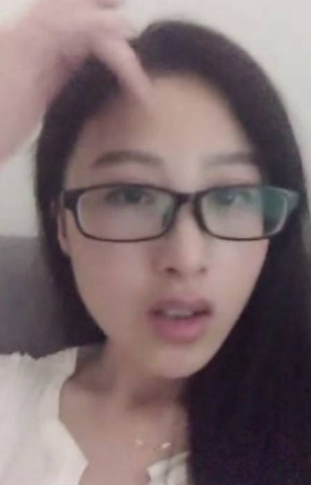 骚气眼镜主播夜夜：杭州波多野结衣风格视频8.3G，收藏量23V