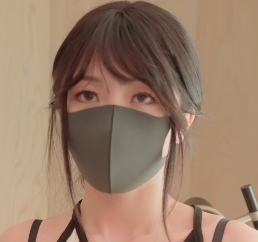 某处甜美可人的床上给力四送1V商品