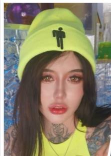 SexyChloe：白富美网红，多人游聚会视频展示