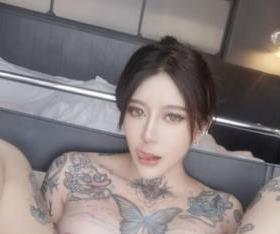 龙猫夫妇Onlyfans资源:138V,556M,sexychloe56身材颜值文身一枝花