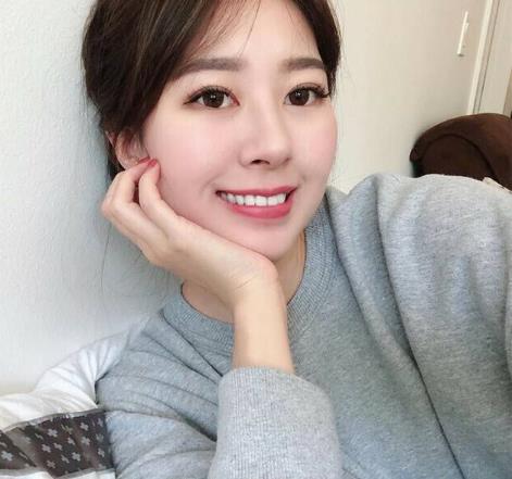 台湾新闻系高颜值校花金健30V2G视频作品下载