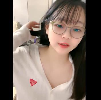 猫猫兔直播录制视频1V-2.8G，半糖主播八月十五出道作品舞蹬美少女桃子