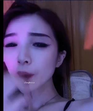 抖音网红女神小蔡：超级土豪直播大片，25V-723M火辣身材幸福感爆棚