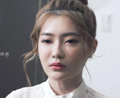 《父女婚纱》28分钟观看-沈娜娜尴尬家庭瞬间