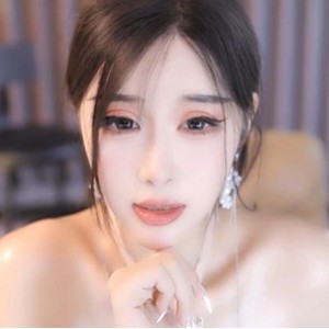 CC小恩雅定制剧情自拍合集，时长21分钟