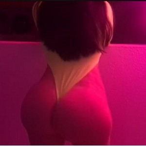 CrystalLust逆天身材自拍视频-8V-3.2G，肥胖清脆声音玩法