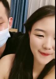 小萍萍自拍大片曝光!PAPA们快来看啦!时长3:04分,1V-1.5G!老公同意的直播H+C,绝对良心满满!想不到小萍萍竟然还有这一面!下载观看,绝对不后悔!想串连指名5年以上没曝光的滚石歌手?小萍萍就是你要找的!