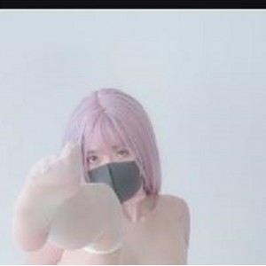 私人定制！HongKongDoll玩偶姐姐自拍1V-224M-5分钟视频