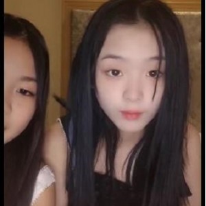 稚鸟系列：帅哥J果自拍1分48秒视频，学生妹与服务员实战3V3用嘴进入游戏，小姐姐自娱自乐出不明液体，不明液体涌入，下载观看享受疯狂感觉乐趣