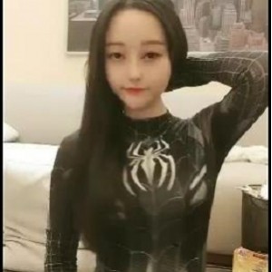 全网爆火！小热巴和闺双F~打粑粑合集，3V-7.4G，闺蜜互T~道就娆P友分享！