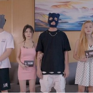 《抖Y旅行S合集》4V画质3.8G完整版，多人游城市游团建用嘴互T