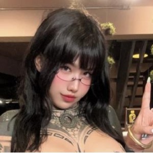 Bigcatmia自拍图集短视频合集，G奶小姐姐化妆狐媚邻家小妹，惊艳打包观看