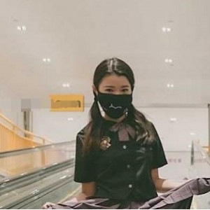 神秘美女小猫妖：313MB绝版资源，修长美腿诱人上阵