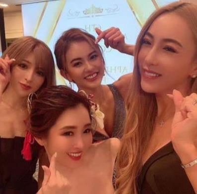 清纯女神P站私人合集，美腿翘臀羞涩诱惑，2.9G视频量大