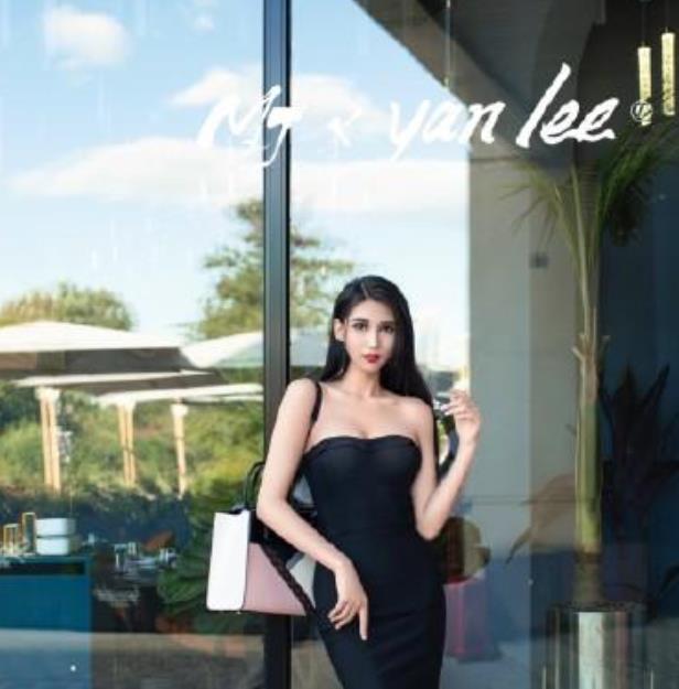 葛征模特私人服务资源1对1，视频大小1.3G