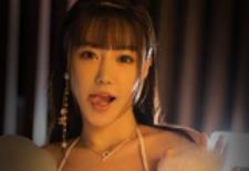 朱可儿女神高清壁纸相册+涂油视频，瓜子脸开襟服精油留鼻血