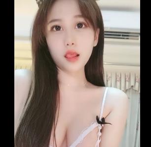 超级御姐主播雪雪：木瓜S型身材，颜值资源大放送！