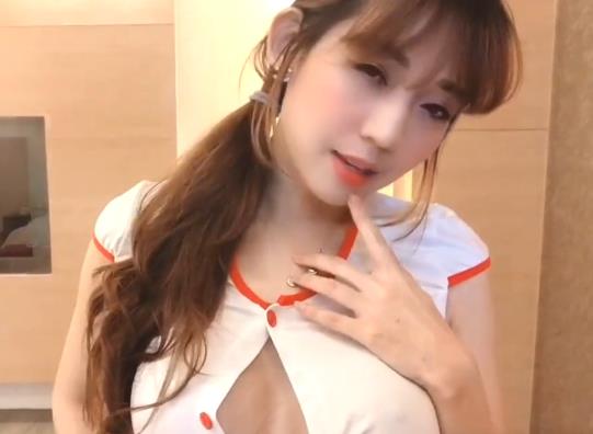 台湾SWAG小媛LadyYuan合集24分钟精彩视频!无水印版本LadyYuan扮演护士,PrincessDolly扮演电动宅男!