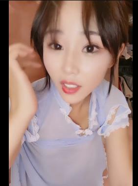 小洛宝精选自拍1V-537M，时长43分，已婚姐姐擦她的J花，身材颜值幽默